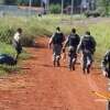 Fotos de Assaltantes invadem residência e fazem família refém em Maringá