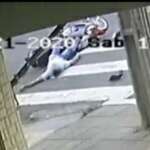 Câmera registra acidente que deixou motociclista em estado gravíssimo, em Maringá Foto 8 Fotos de Câmera registra acidente que deixou motociclista em estado gravíssimo, em Maringá