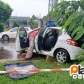 Fotos de Carro atinge poste e deixa passageira ferida em Maringá