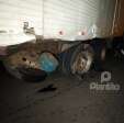 Carro bate em carreta e motorista é socorrido em estado grave na BR-376, em Maringá Foto 15 Fotos de Carro bate em carreta e motorista é socorrido em estado grave na BR-376, em Maringá