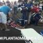 Fotos de Carro capota após batida com moto em cruzamento de Maringá