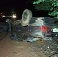 Fotos de Carro de Maringá capota e passageiro é ejetado e morre na hora