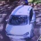 Casal é procurado pela Polícia de Maringá após roubar carro de estudante da UEM Foto 5 Fotos de Casal é procurado pela Polícia de Maringá após roubar carro de estudante da UEM