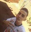 Fotos de Jovem de 22 anos é executado com tiros na cabeça na frente da namorada em Sarandi