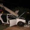 Fotos de Morre no hospital jovem que bateu carro contra poste em Maringá