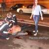 Motorista invade pista contrária, bate de frente com moto e deixa casal em estado grave em Maringá Foto 1 Fotos de Motorista invade pista contrária, bate de frente com moto e deixa casal em estado grave em Maringá