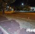 Fotos de Motorista é intubado após perder o controle de caminhonete e invadir estacionamento de shopping em Maringá