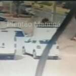 Motorista em surto capota veículo na Avenida morangueira em Maringá Foto 1 Fotos de Motorista em surto capota veículo na Avenida morangueira em Maringá