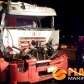 Fotos de Motorista fica preso em cabine 317 após colisão entre caminhões na PR-M Maringá