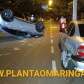 Fotos de Mulher capota carro em Maringá, e a causa pode ter sido uma chamada ao celular