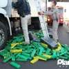 Fotos de Polícia faz apreensão de 1,6 tonelada de maconha em fundo falso de caminhão