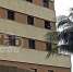 Fotos de Polícia invade quarto de hotel e rende homens com arma após um deles entrar em surto em Maringá