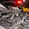 Polícia Rodoviária Estadual apreende 20 fuzis escondidos em fundo falso de carro Foto 9 Fotos de Polícia Rodoviária Estadual apreende 20 fuzis escondidos em fundo falso de carro