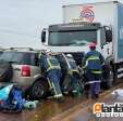 Fotos de Três pessoas ficam feridas após colisão entre carro e um caminhão na PR-323 entre Doutor Camargo e Água Boa