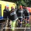 Fotos de Três pessoas ficam feridas após veículos baterem e capotarem em Maringá