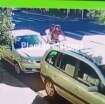 Vídeo; câmera registra motorista abrindo porta e derrubando ciclista em Sarandi Foto 1 Fotos de Vídeo; câmera registra motorista abrindo porta e derrubando ciclista em Sarandi