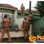 Fotos de Vizinho solidário; não reconhece morador, mobilizam a Polícia pensando tratar se de ladrão
