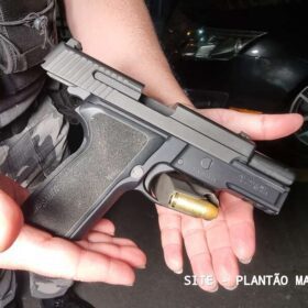 Após denúncia Choque interrompe festa em chácara e apreende pistola .40 em Sarandi Foto 1 Fotos de Após denúncia Choque interrompe festa em chácara e apreende pistola .40 em Sarandi