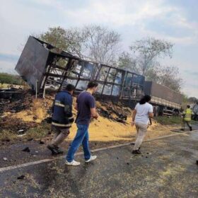 Mãe e filha moradoras de Sarandi morrem em acidente a caminho de Porto Rico Foto 5 Fotos de Mãe e filha moradoras de Sarandi morrem em acidente a caminho de Porto Rico