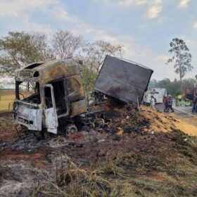 Mãe e filha moradoras de Sarandi morrem em acidente a caminho de Porto Rico Foto 6 Fotos de Mãe e filha moradoras de Sarandi morrem em acidente a caminho de Porto Rico
