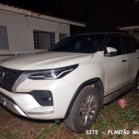 Polícia recupera duas caminhonetes roubadas em Maringá Foto 3 Fotos de Polícia recupera duas caminhonetes roubadas em Maringá