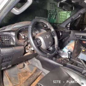 Polícia recupera duas caminhonetes roubadas em Maringá Foto 5 Fotos de Polícia recupera duas caminhonetes roubadas em Maringá