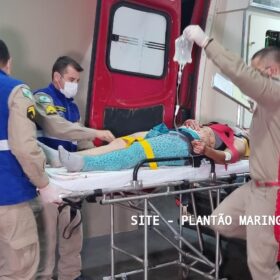 Acidente de bicicleta deixa mulher de 36 anos ferida em Maringá Foto 1 Chegada de Daniele Aparecida Neves, no hospital