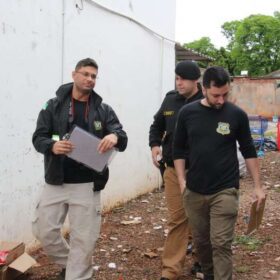Choque prende homem que matou amigo com golpes de machado em Maringá Foto 2 Fotos de Choque prende homem que matou amigo com golpes de machado em Maringá