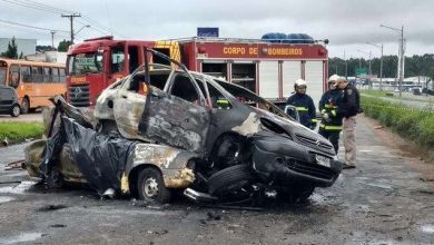 Fotos de Acidente entre dois carros deixa cinco mortos na BR-116, em Curitiba