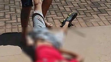 Fotos de Acusado de homicídio é morto após ser espancado na frente do caixão, do rapaz que ele teria matado