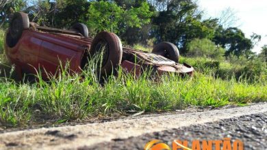 Fotos de Capotamento no distrito de Iguatemi deixa uma pessoa ferida