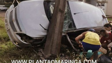Fotos de Cinematográfico; motorista sobrevive após bater em dois postes em Maringá