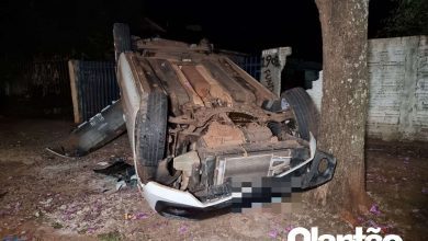 Fotos de Durante discussão com cliente, travesti puxa freio de mão e carro capota em Maringá