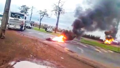 Fotos de Em protesto, bolsonaristas bloqueiam Avenida Morangueira em Maringá