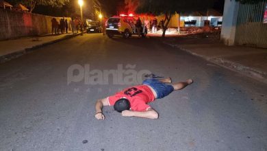 Fotos de Homem é morto a tiros no bairro Jardim Bela vista em Sarandi