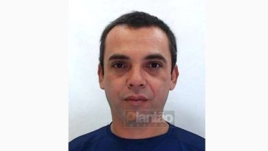 Fotos de Homem é morto com golpe de faca no peito após discussão