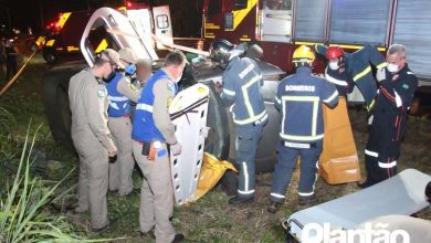 Fotos de Homem fica ferido após perder controle da direção e capotar carro, em Maringá