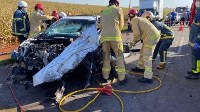Fotos de Jovem é socorrido de helicóptero após batida entre carro e caminhão na rodovia PR-317, entre Maringá e Iguaraçu