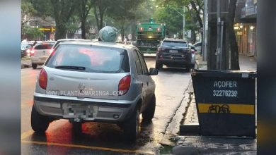 Fotos de Maringá; motorista mal-educado, tem lixo deixado sobre seu veículo, estacionado irregular em frente a lixeira