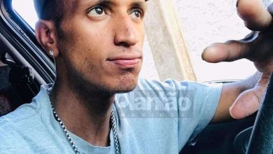 Fotos de Morre no hospital jovem que foi ejetado de carro em capotamento e atropelado por carreta em Sarandi