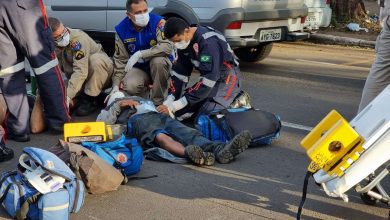 Fotos de Motociclista e pedestre ficam feridos após grave acidente em Maringá