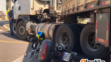 Fotos de Motociclista fica ferido após colisão com carreta em Maringá