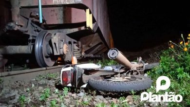 Fotos de Motociclista morre após grave acidente com uma locomotiva na região de Maringá