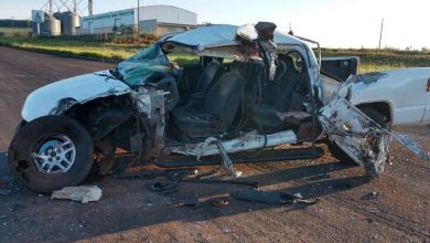 Fotos de Motorista invade pista contrária e atinge lateral de caminhão entre Maringá e Iguaraçu