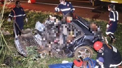 Fotos de Racha entre duas carretas teria sido responsável pela morte de família inteira de Mamborê