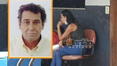 Fotos de Sobrinha que matou tio se apresenta à Polícia Civil de Sarandi; segundo ela, matou para defender a mãe