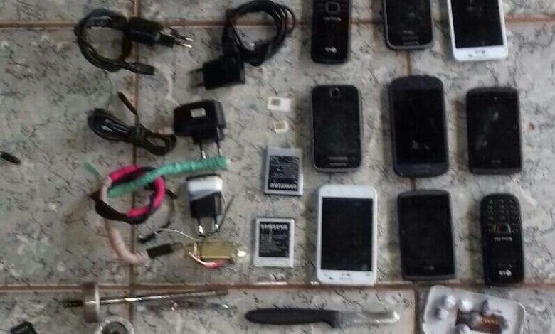 Fotos de SOE Maringá realiza operação de revista geral na cadeia de paraíso do norte e apreende 10 celulares
