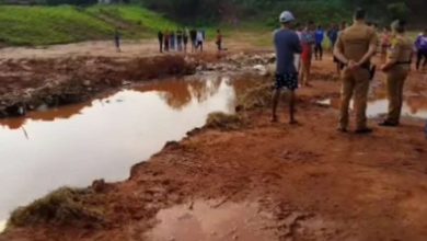 Fotos de Tio e duas sobrinhas de 8 e 12 anos morrem afogados ao caírem em uma vala com água da chuva