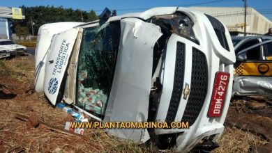 Fotos de Veículo carregado de cigarro do Paraguaio tomba após acidente em Maringá