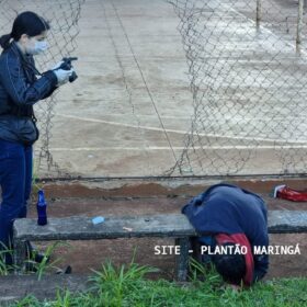 Fotos de Homem é executado com tiro na cabeça ao lado de uma igreja católica em Maringá